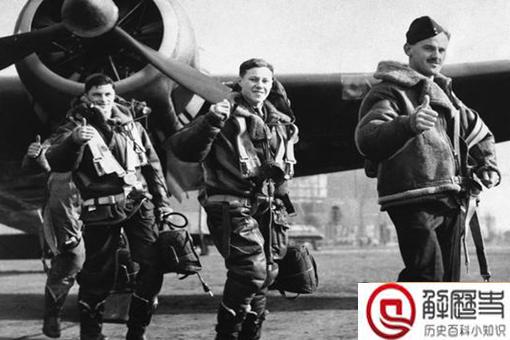 戴高乐是怎么逃亡英国的?有多戏剧性? 戴高乐是怎么逃亡英国的?有多戏剧性?