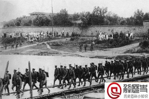 萨镇冰传 萨镇冰一生是怎样的?