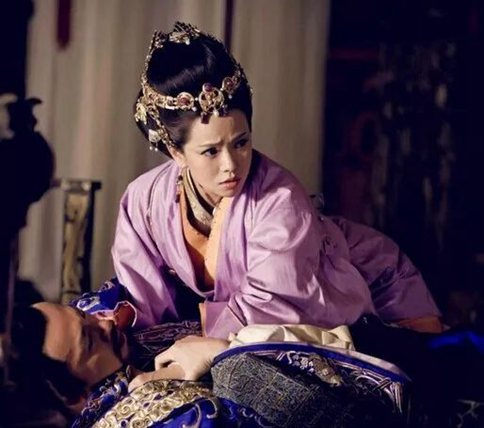 伏寿接近曹丕是为了杀曹操么?伏寿计谋为什么会被曹操识破 伏寿接近曹丕是为了杀曹操么?伏寿计谋为什么会被曹操识破