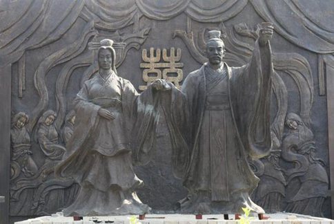 刘秀更喜欢阴丽华还是郭圣通?阴丽华是元配为什么成第二任皇后?