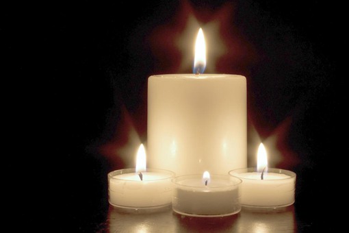 古代没有电人们用什么照明?古人除了能用蜡烛还能用什么?