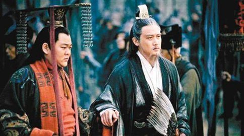 曹操眼里诸葛亮厉害么?诸葛亮为什么选择刘备?