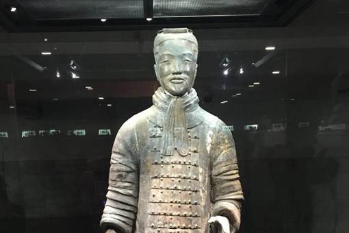秦皇陵兵马俑长相不一,但为什么都是单眼皮?