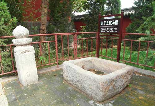 赵云的饮马槽原文 赵云的饮马槽原文