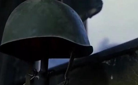 钢盔其实不能挡子弹,为什么还是要带它呢? 钢盔其实不能挡子弹,为什么还是要带它呢?