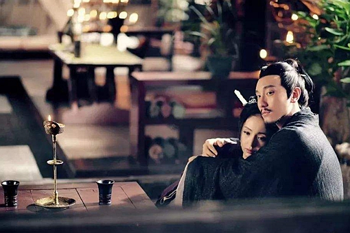 郭嘉的死竟然是纵欲过度?郭嘉真的是让貂蝉给累死的? 郭嘉的死竟然是纵欲过度?郭嘉真的是让貂蝉给累死的?