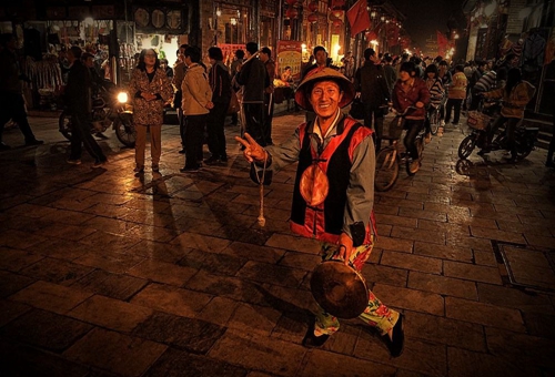 古代有打更的习俗,早睡觉的人不嫌吵么? 古代有打更的习俗,早睡觉的人不嫌吵么?