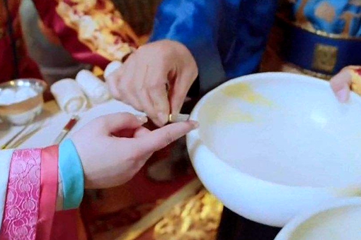 滴血认亲有科学依据吗?古代滴血认亲是否准确? 滴血认亲有科学依据吗?古代滴血认亲是否准确?