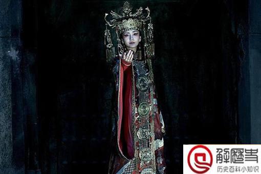 辽国人去世之后为何要将尸体带个面具挂在树上? 辽国人去世之后为何要将尸体带个面具挂在树上?