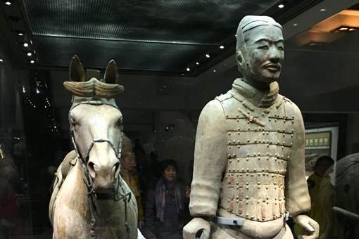 秦皇陵兵马俑长相不一,但为什么都是单眼皮?