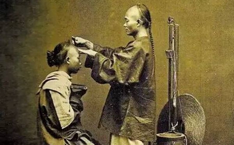 清朝的时候人们为什么都留辫子?真正原因是什么 清朝的时候人们为什么都留辫子?真正原因是什么