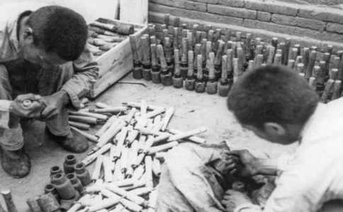 抗日战争中为什么日军不怕八路军扔出的手榴弹?