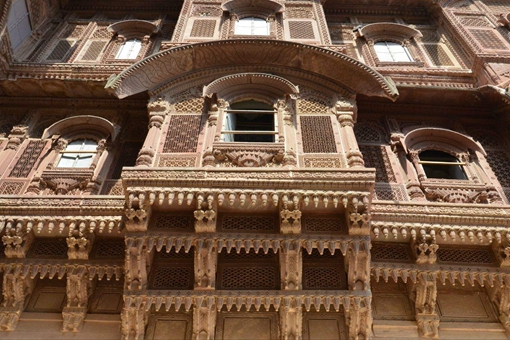 波斯人为什么要把罗马皇帝剥皮、填草、挂墙上? 波斯人为什么要把罗马皇帝剥皮、填草、挂墙上?