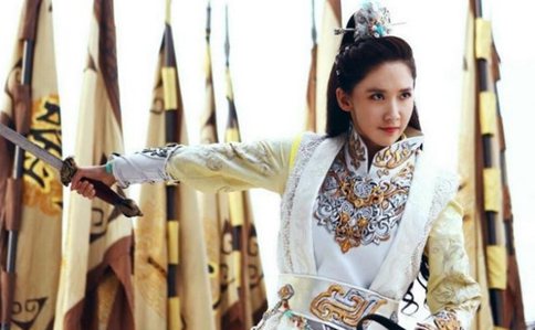 赵云的老婆马云騄厉害么?马云騄和马超是什么关系?