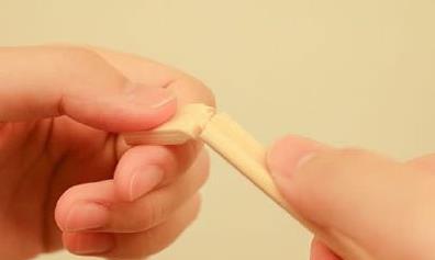 一次性筷子尾部99%人都用错了 一次性筷子尾部99%人都用错了