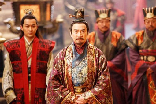 太上皇和皇帝之间,谁的地位更高 太上皇和皇帝之间,谁的地位更高