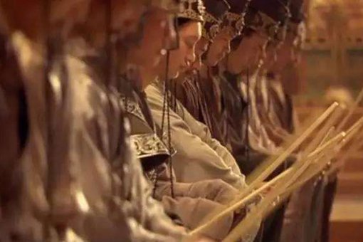 明朝皇帝是如何上早朝的?明朝的早朝是什么样的? 明朝皇帝是如何上早朝的?明朝的早朝是什么样的?