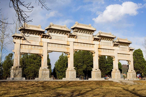 明十三陵中,为什么有一座太监的陵墓?