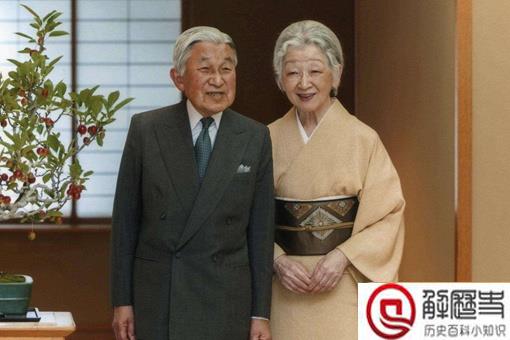 日本天皇没有实权,那么他们每天都干什么?