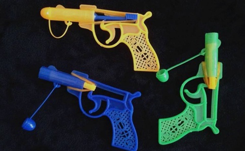 六一儿童节到,还记自己小时候玩的玩具吗? 六一儿童节到,还记自己小时候玩的玩具吗?