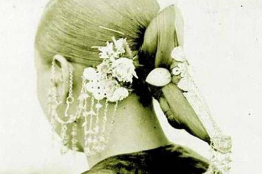 清朝时期的发型是怎么做的?古代没有发胶发型如何固定?