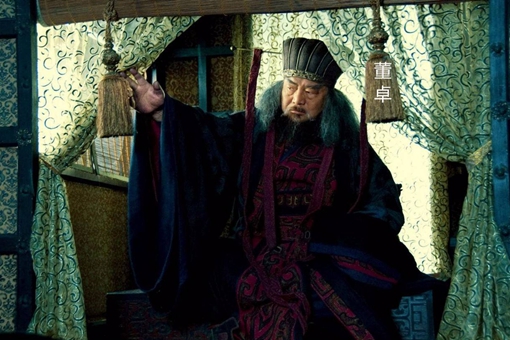 三国时最好色的大臣,曹操董卓都甘拜下风