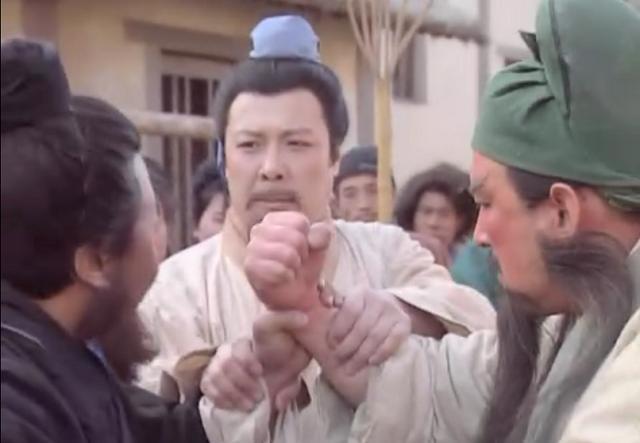 刘关张哪个武功最高 刘备是里面最弱的吗 刘关张哪个武功最高 刘备是里面最弱的吗