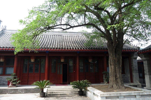 清朝内务府总管是做什么的?内务府相当于现在的什么机构?