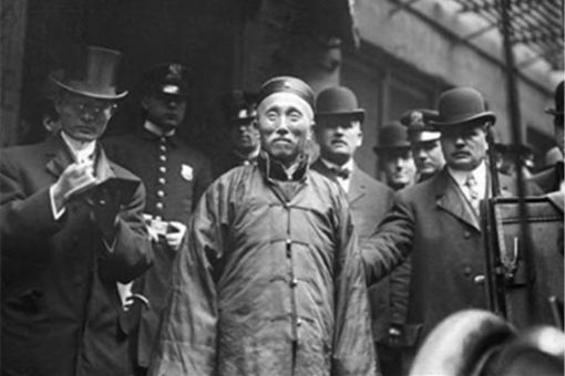 谭锦镛是谁 谭锦镛为何跳桥自杀