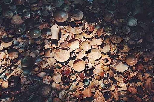 盗墓贼为什么总是能先一步比考古学家发现古墓呢?