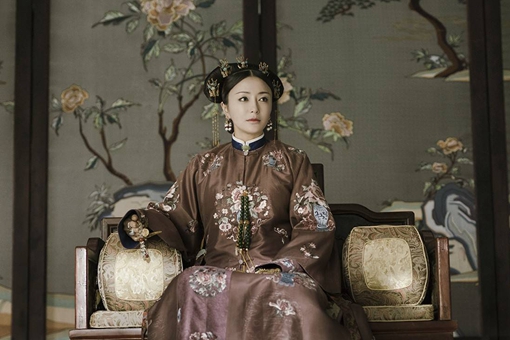 历史上乾隆对富察皇后和娴妃有什么区别?乾隆为什么不喜欢娴妃?