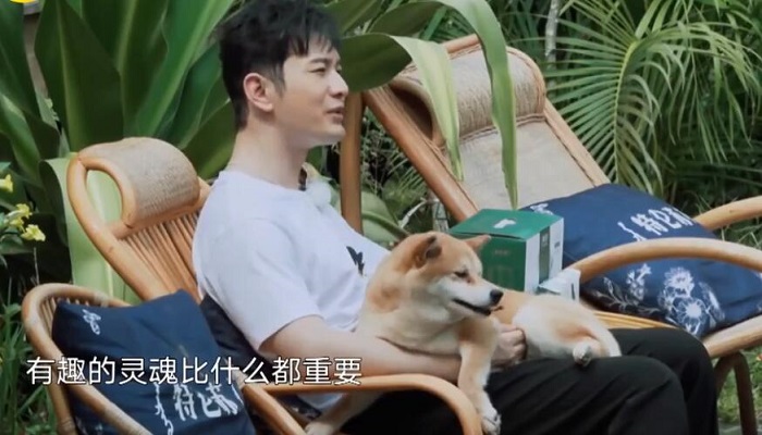 黄晓明向往的生活哪一期