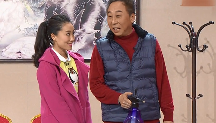 张小斐是冯巩的什么人