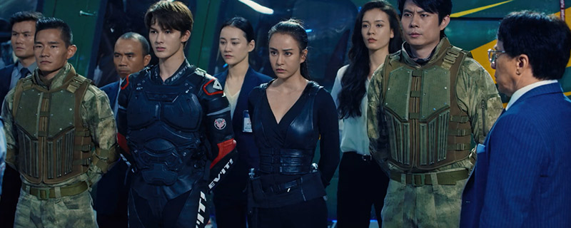 急先锋女二号是谁