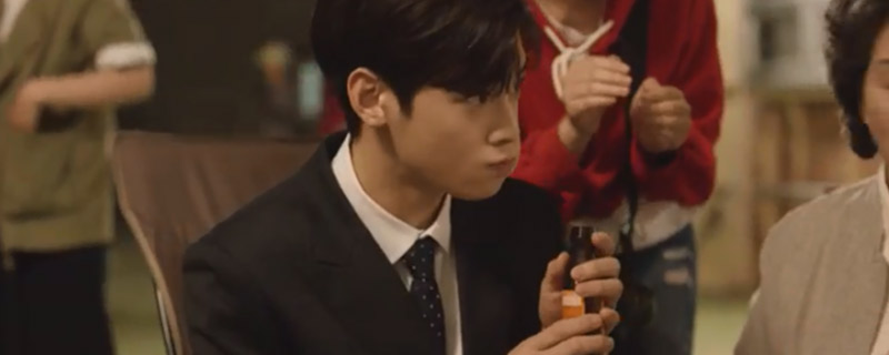 顶级经纪人是不是腐剧