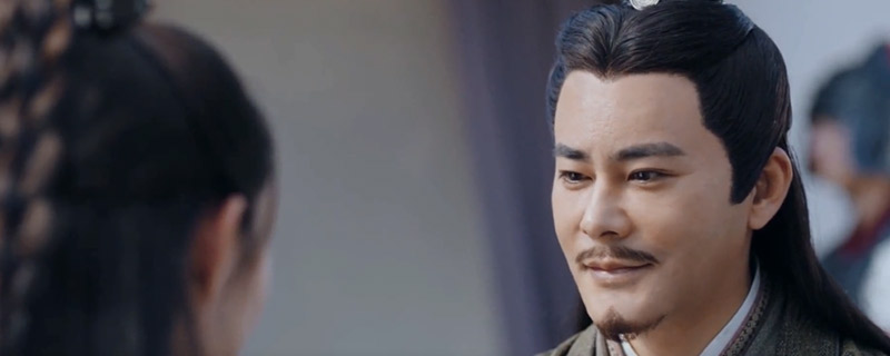 有翡中周翡的父亲是什么人