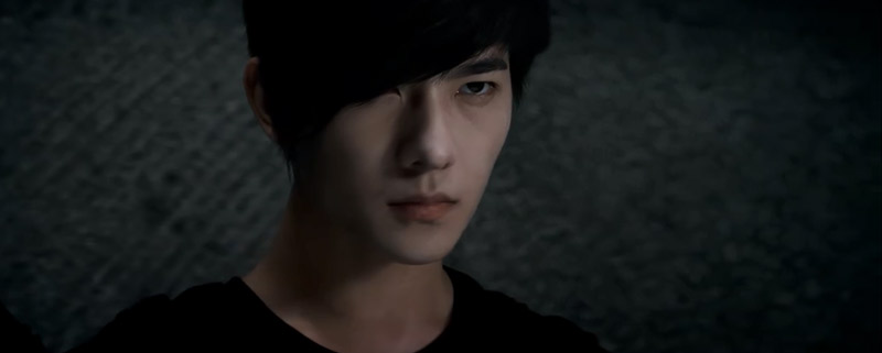 小哥在青铜门后面看到了什么