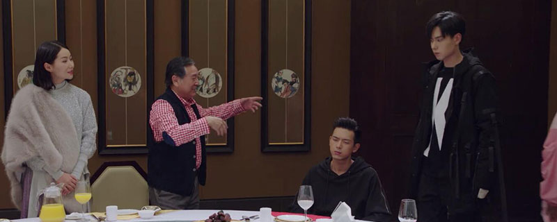 亲爱的热爱的吃年夜饭是哪一集