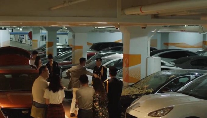 梁正贤的车被泼是第几集
