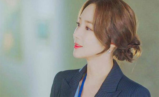她的私生活女主用的什么手机