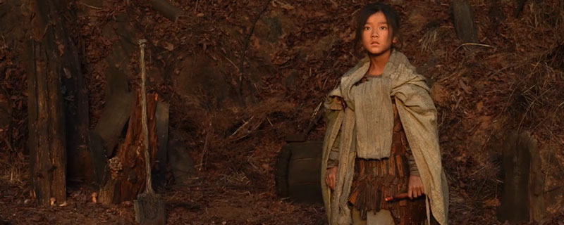 刺杀小说家小女孩是谁