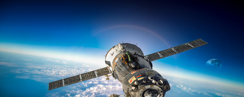 中国第一颗人造卫星东方红一号是在哪里发射的