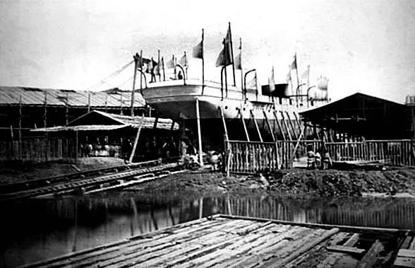 1866年8月19日 左宗棠在福建设立福州船政局