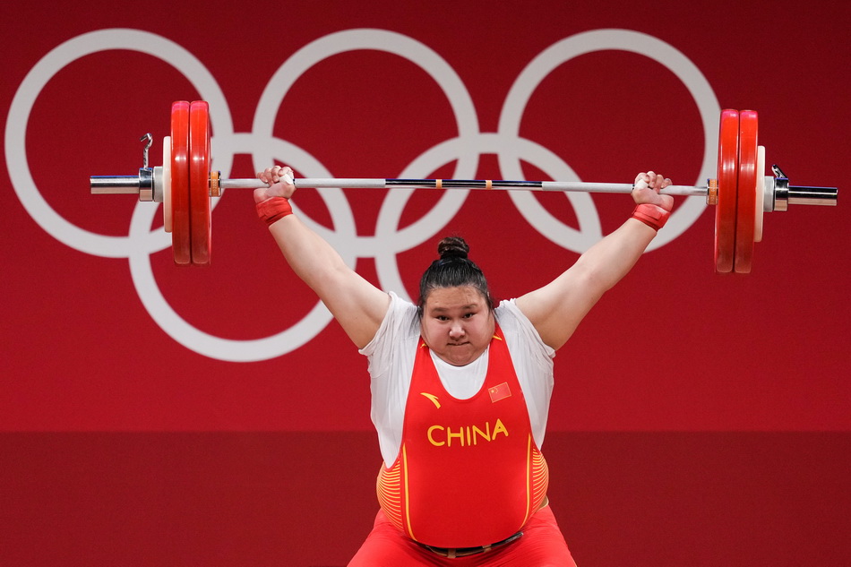 东京奥运会举重冠军李雯雯是辽宁鞍山哪里人