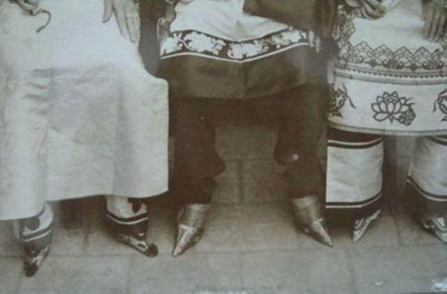 女人裹脚是什么时候出现的