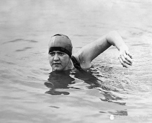 1926年8月6日 妇女第一次游过英吉利海峡