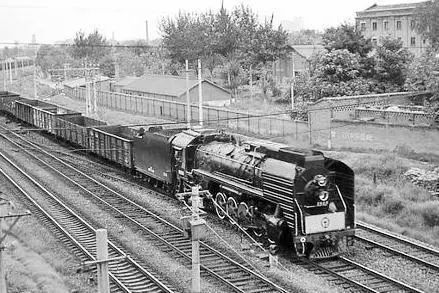 陇海铁路是谁修的