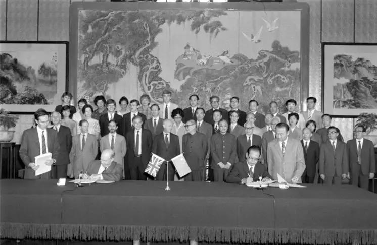 1996年9月27日 中英达成香港交接仪式协议