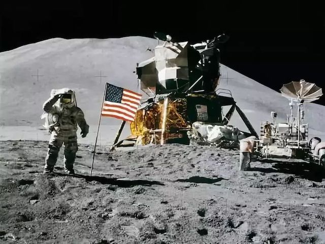 美国宇宙飞船第二次登月