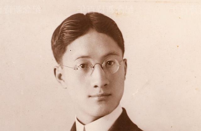 1931年11月19日 诗人徐志摩空难丧生
